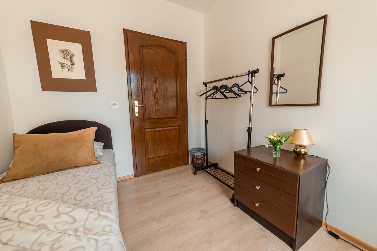 Rooms & Apartment Gh Pasha Tuzla Room photo